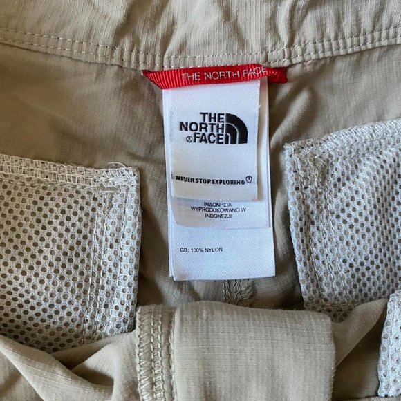The North Face Hiking Tech Shorts - Picture 3 of 4